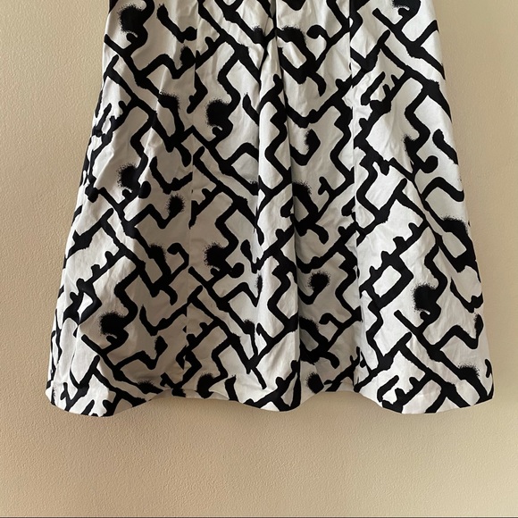 French Collection Patterned Dress - Picture 7 of 10